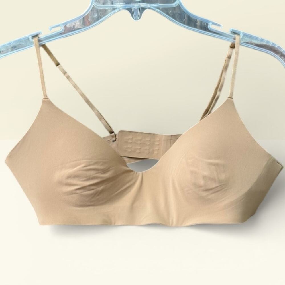 Aero Bra Buttery Soft Smooth Molded Contour V Bra Aeropostale Large Dwntme